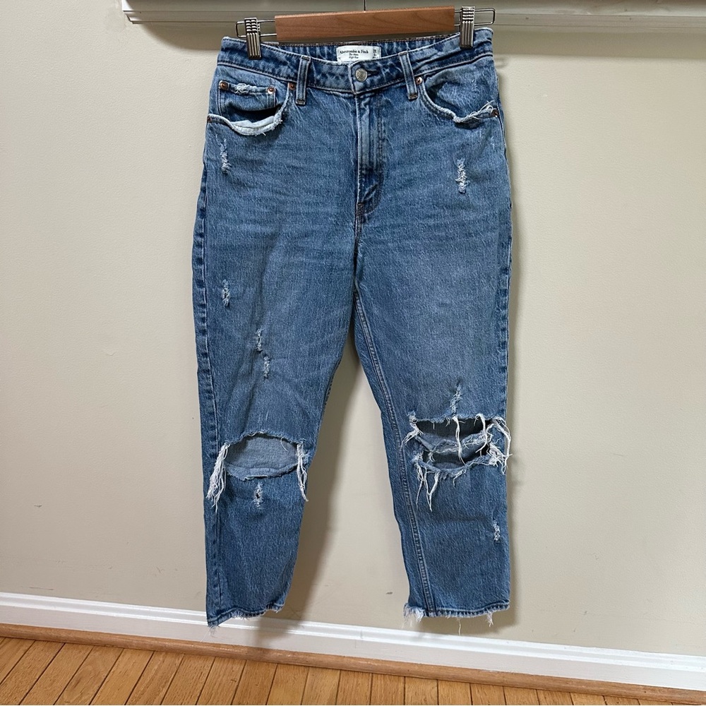 Abercrombie & Fitch The Mom High Rise Curve Love Jeans size 6s